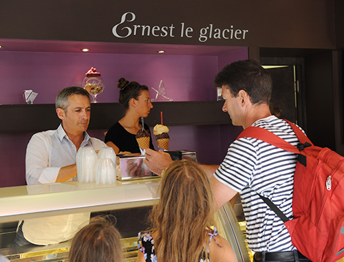 Boutique Ernest le glacier rue du Port